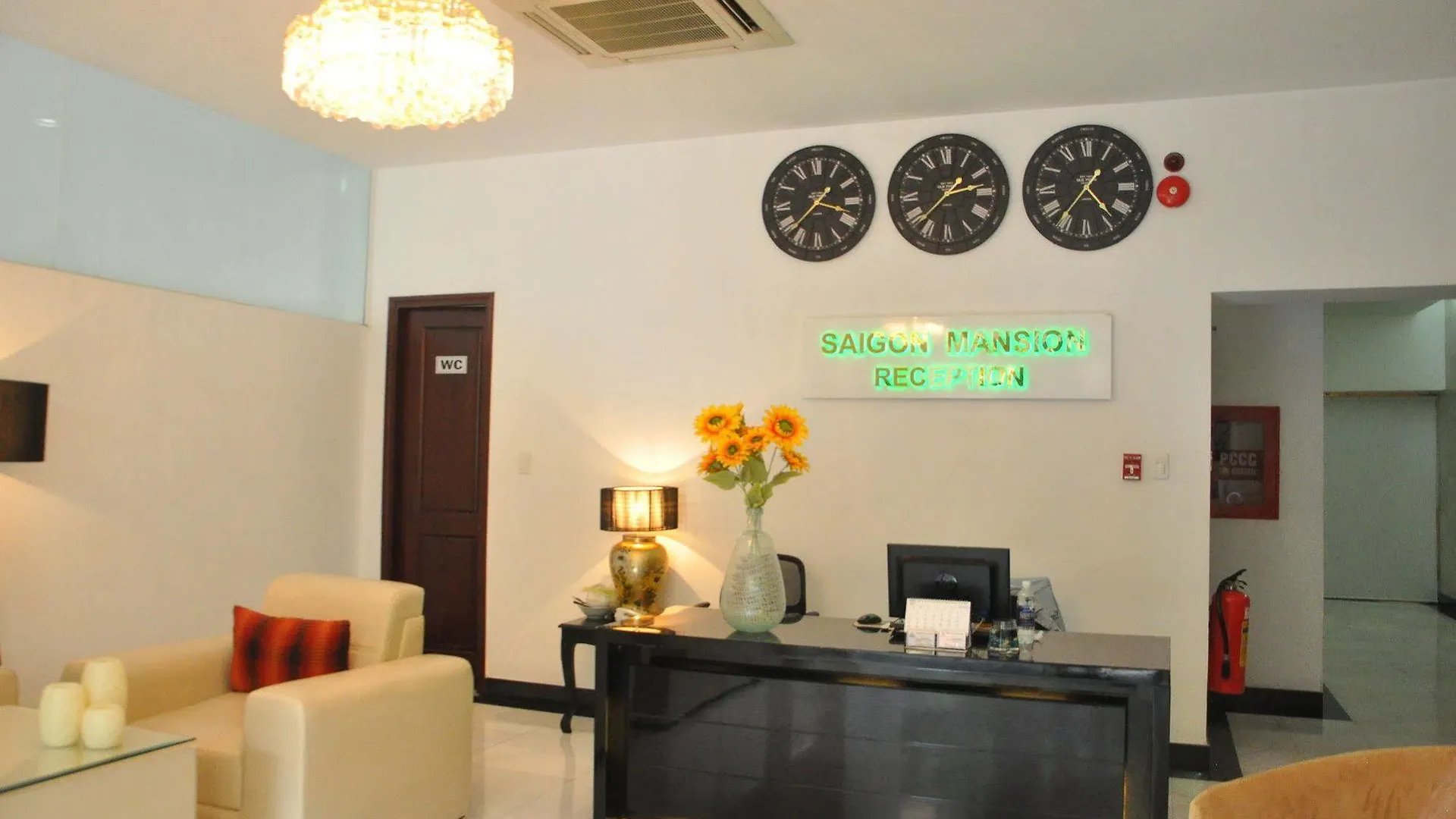 Poonsa Serviced Apartment Ho Chi Minh City Aparthotel