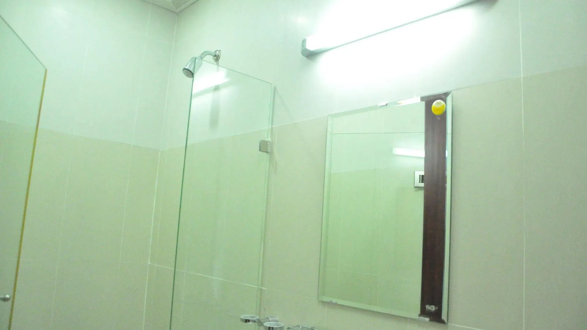 Poonsa Serviced Apartment Ho Chi Minh City Aparthotel